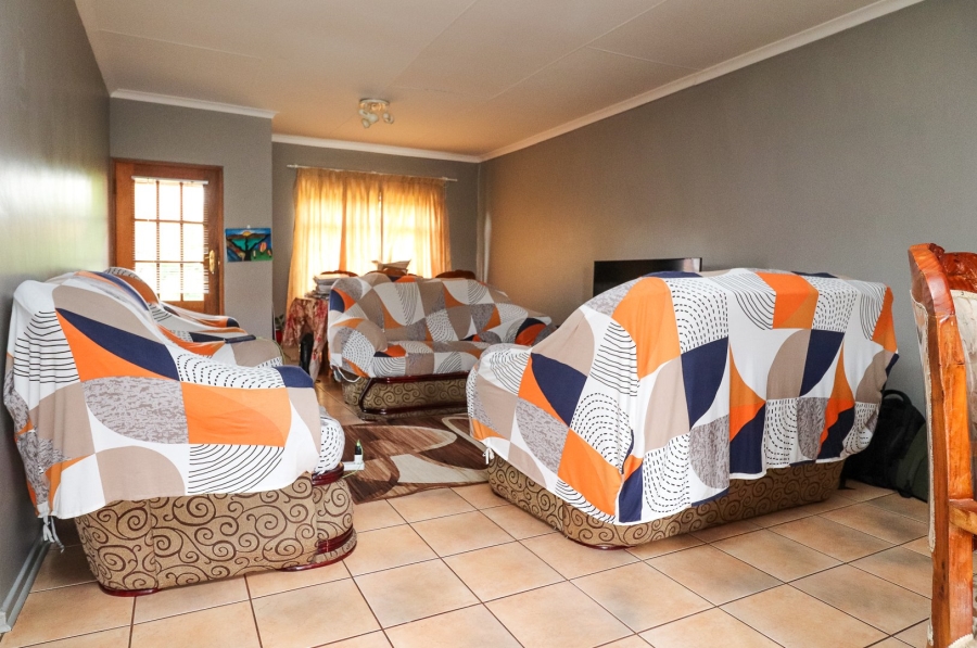 3 Bedroom Property for Sale in Flamwood North West